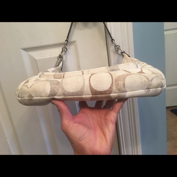 🎉HOST PICK X4 🎉 Coach Purse - Picture 8 of 8